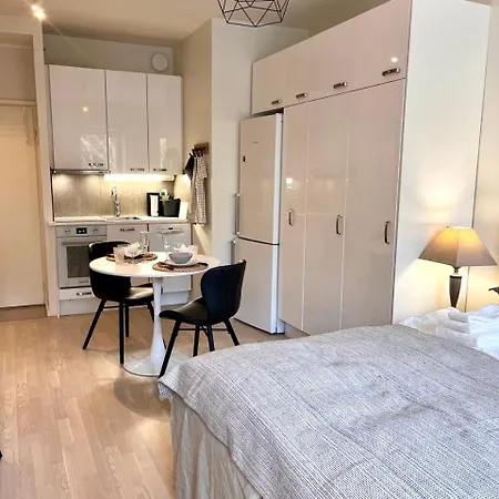 Quiet Renovated - Tram To The Center